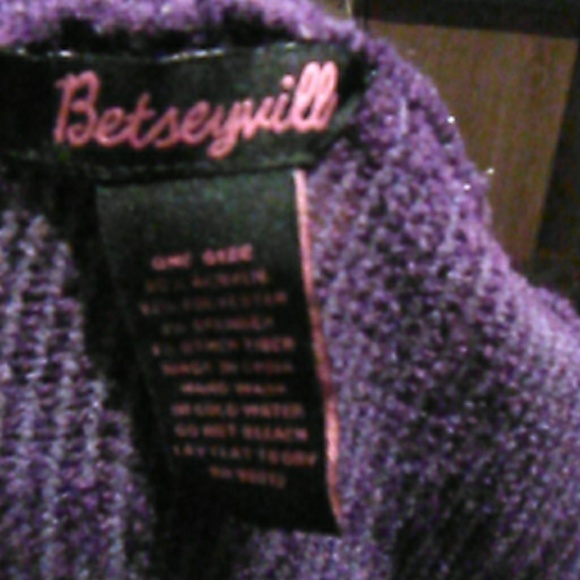 Purple with silver metallic scarf - Picture 3 of 5